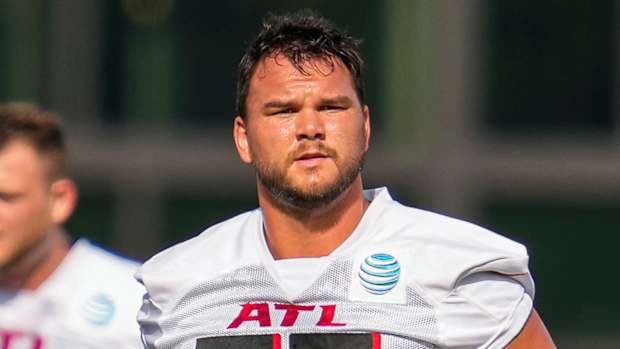 Falcons tackle Jake Matthews practices at training camp.